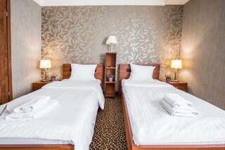 Отель Hotel Diament Vacanza Katowice - Siemianowice Семяновице-Слёнске Стандартный двухместный номер с 2 отдельными кроватями-3